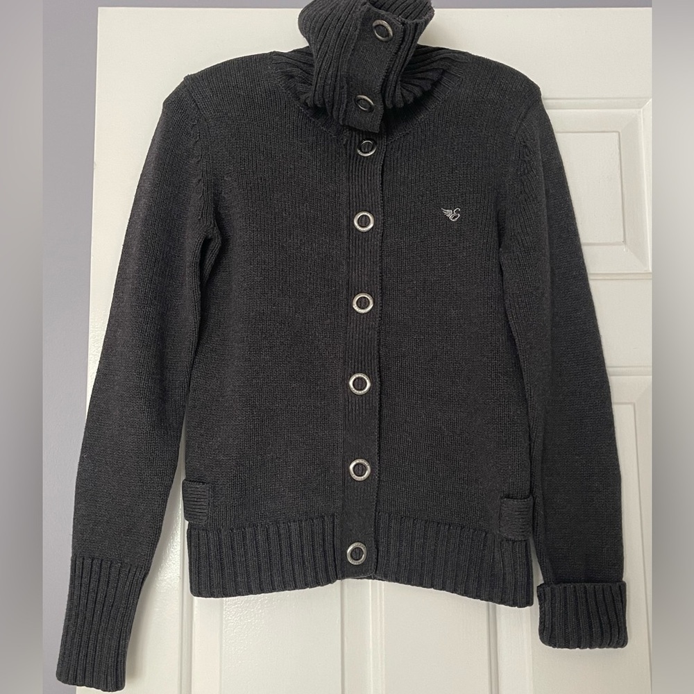 Esprit Size M thick cotton sweater. Snap closure. Like new condition. Very warm